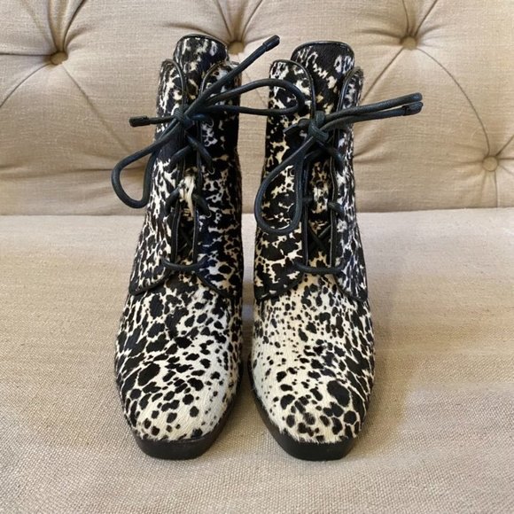 Reed Krakoff Lace Up Calf Hair Pony Style Ankle Boot Black White Size EU 39.5 - Picture 5 of 15